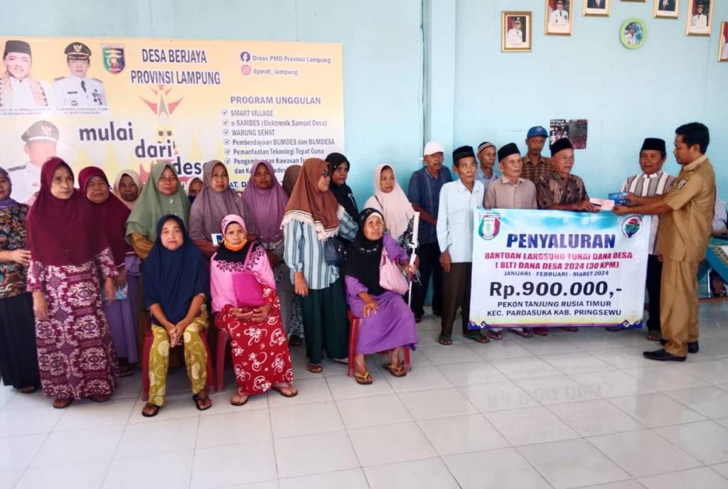 Pekon Tanjung Rusia Timur Realisasikan Pembagian BLT DD Tahap Pertama