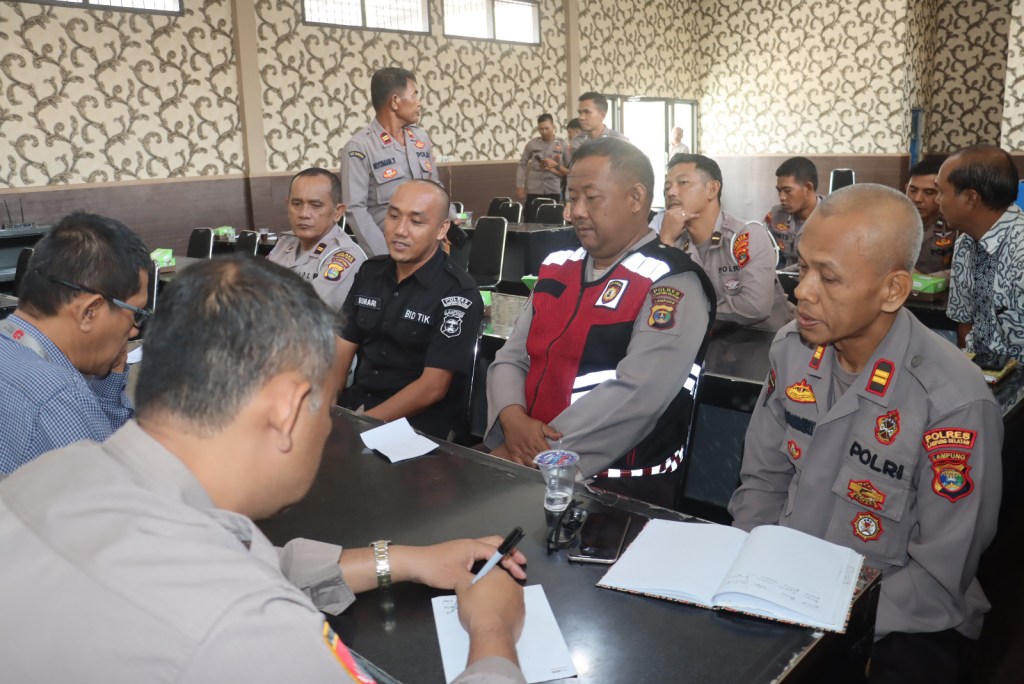 Polres Lamsel Evaluasi Penggunaan Fixed Phone