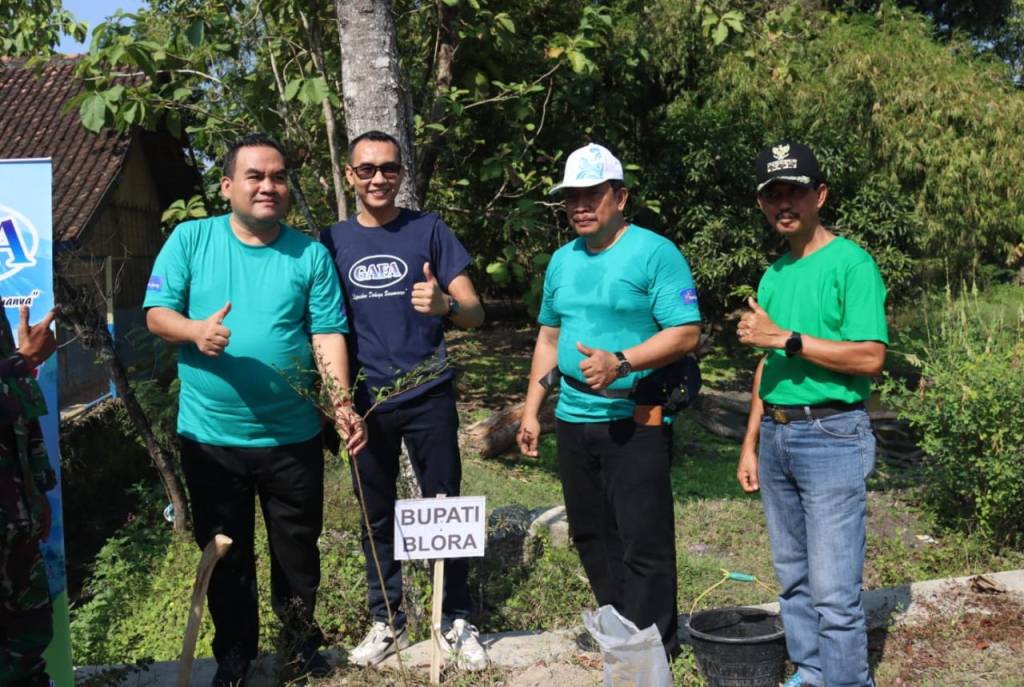 Peringatan Hari Lingkungan Hidup di Blora Dengan Melakukan Penanaman Ribuan