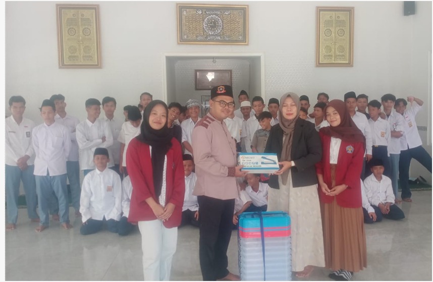 UNISRI Gelar Pelatihan Ketrampilan Wirausaha Santri di Ponpes Al Fateh Sukoharjo