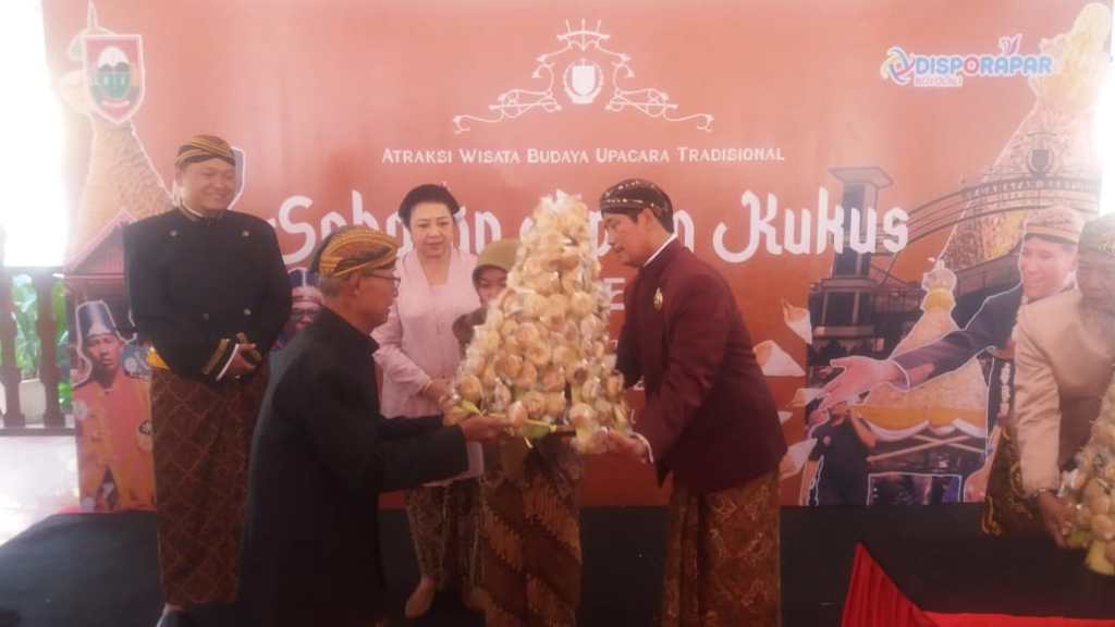 40.000 Ribu Apem Keong Mas Disebar, Simbol Keberkahan, Kedamaian dan Ketenteraman Masyarakat Kabupaten Boyolali