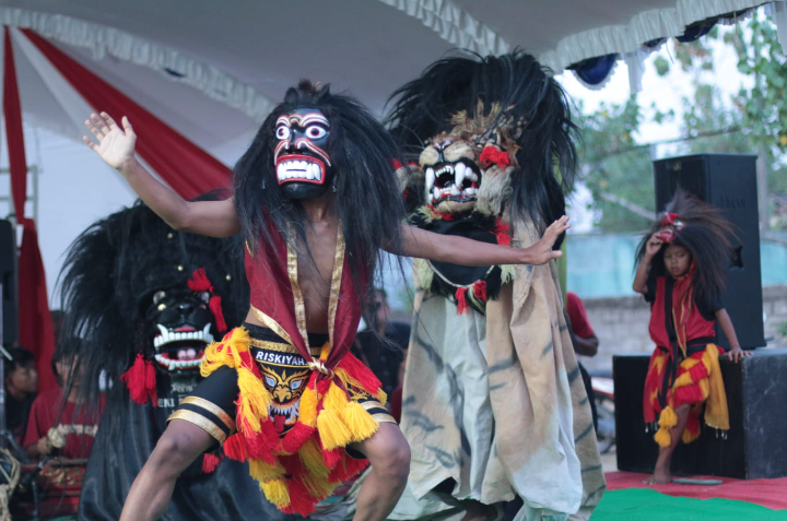 Meriahkan Hari Kemerdekaan RI ke-79 dan Bentuk Solidaritas untuk Rakyat&nbsp;Palestina