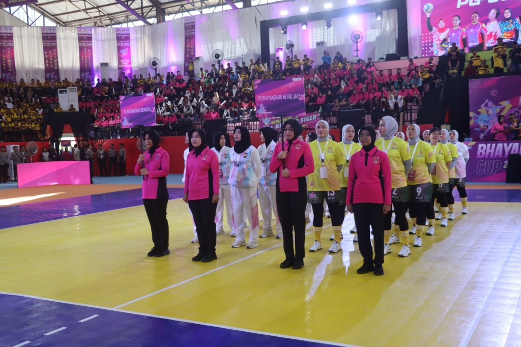 Bhayangkari Cup 2024 Zona 3 Resmi Dibuka di GOR Way Handak Lampung&nbsp;Selatan.