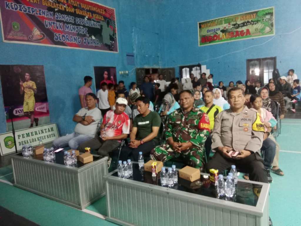 Mewakili Danramil Babinsa Loa Kulu Hadiri Pembukaan Turnamen Bulutangkis